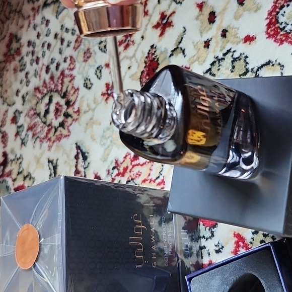 Al Ghawali Al Laylaa Oud (75ml) - Picture 5 of 5